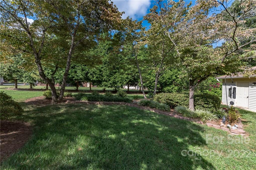 4932 Foxden Court