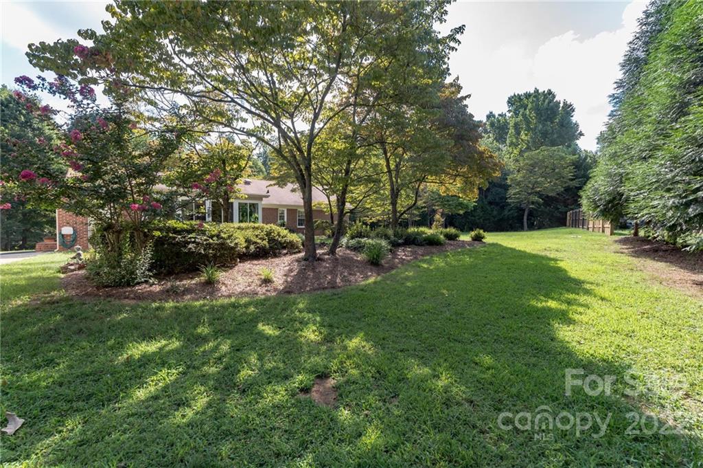 4932 Foxden Court