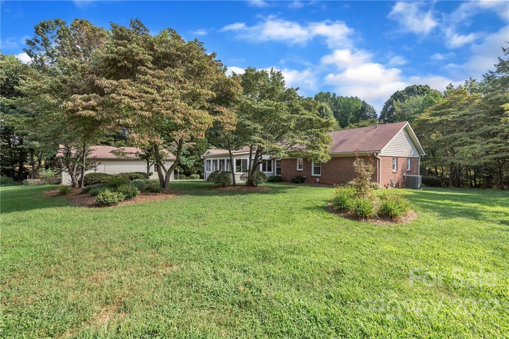4932 Foxden Court