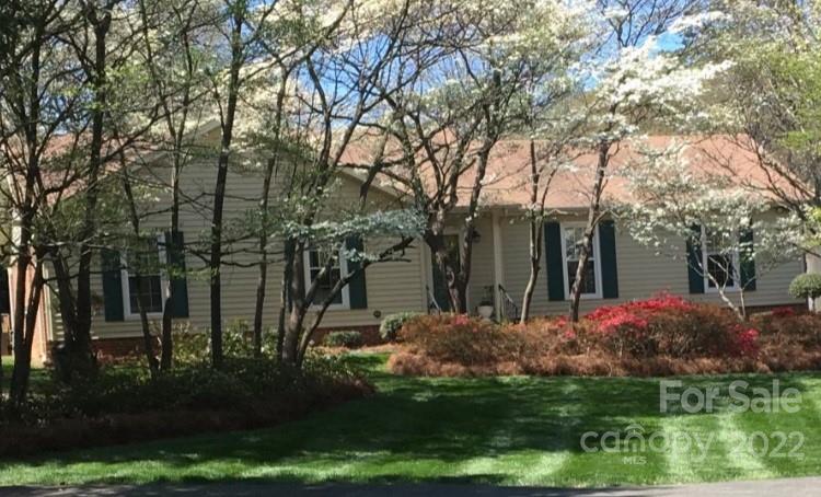 4932 Foxden Court