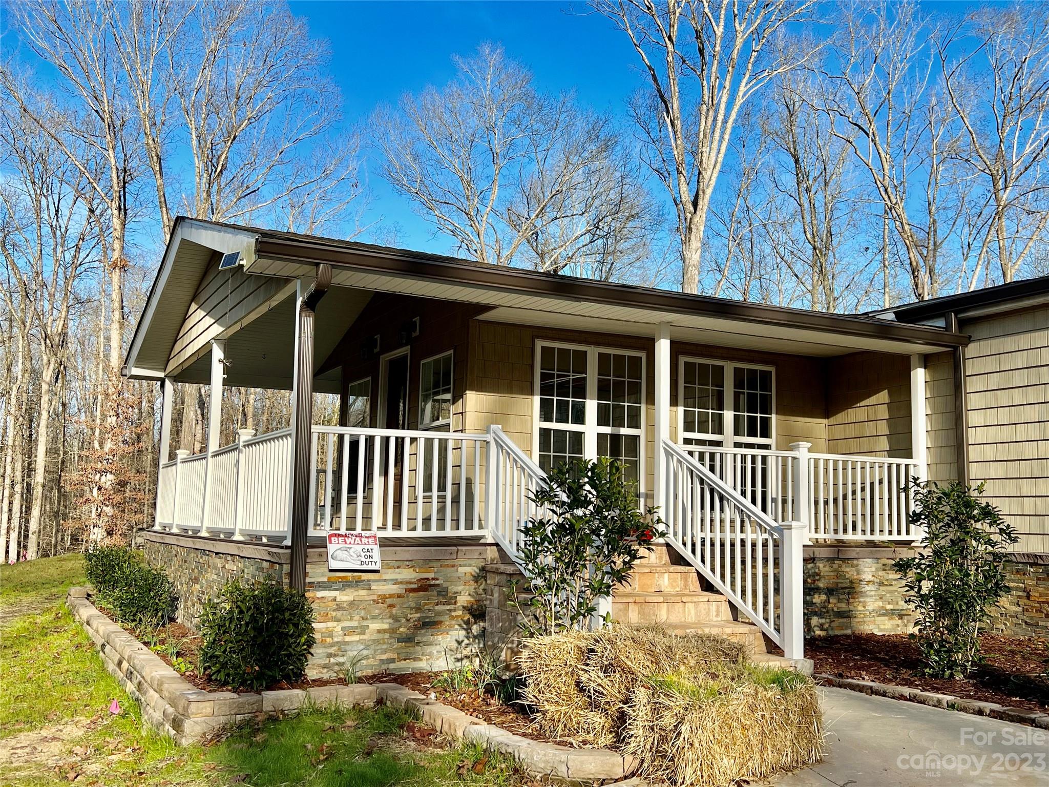 3413 Cedar Circle Road