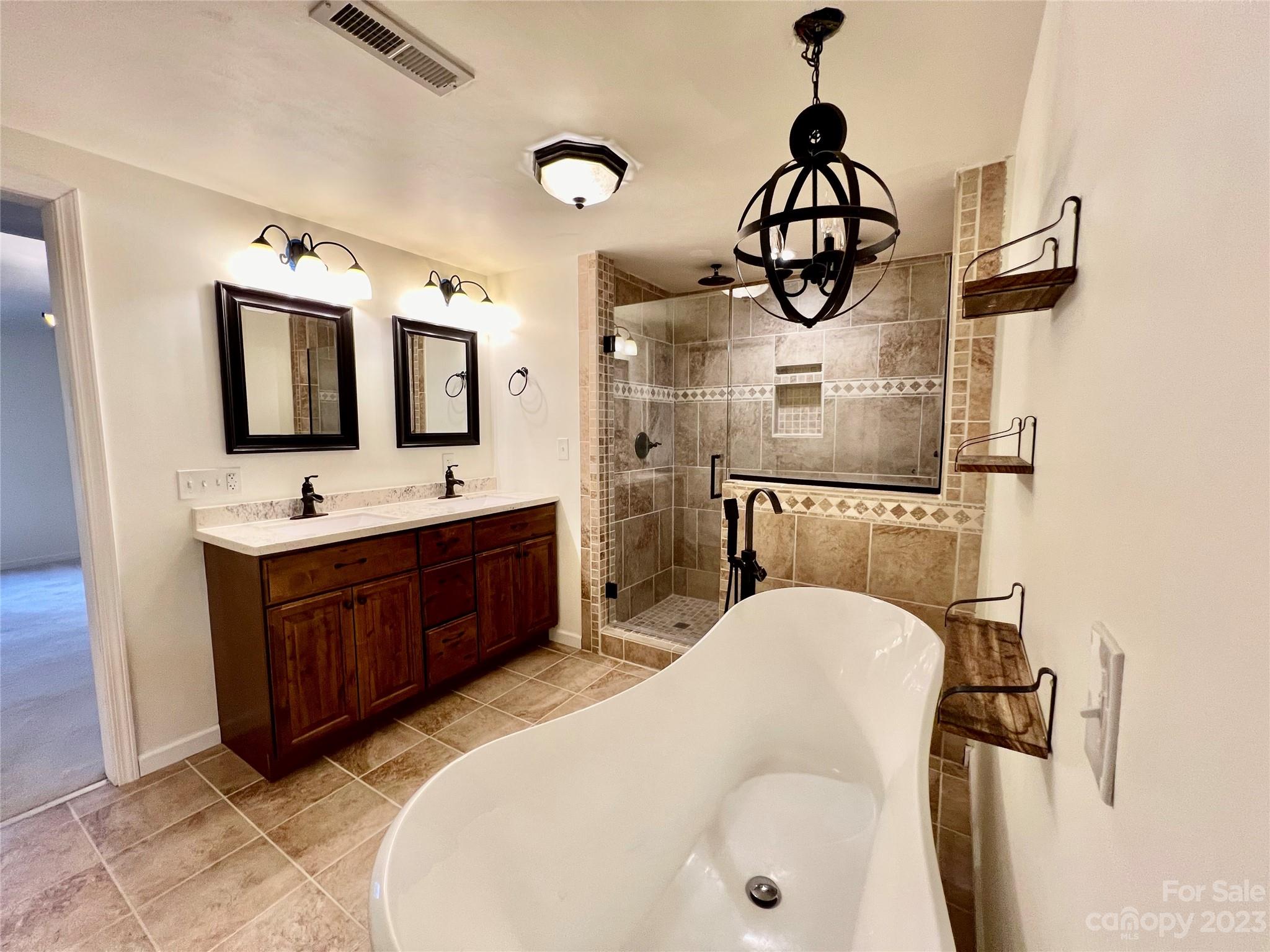 3413 Cedar Circle Road