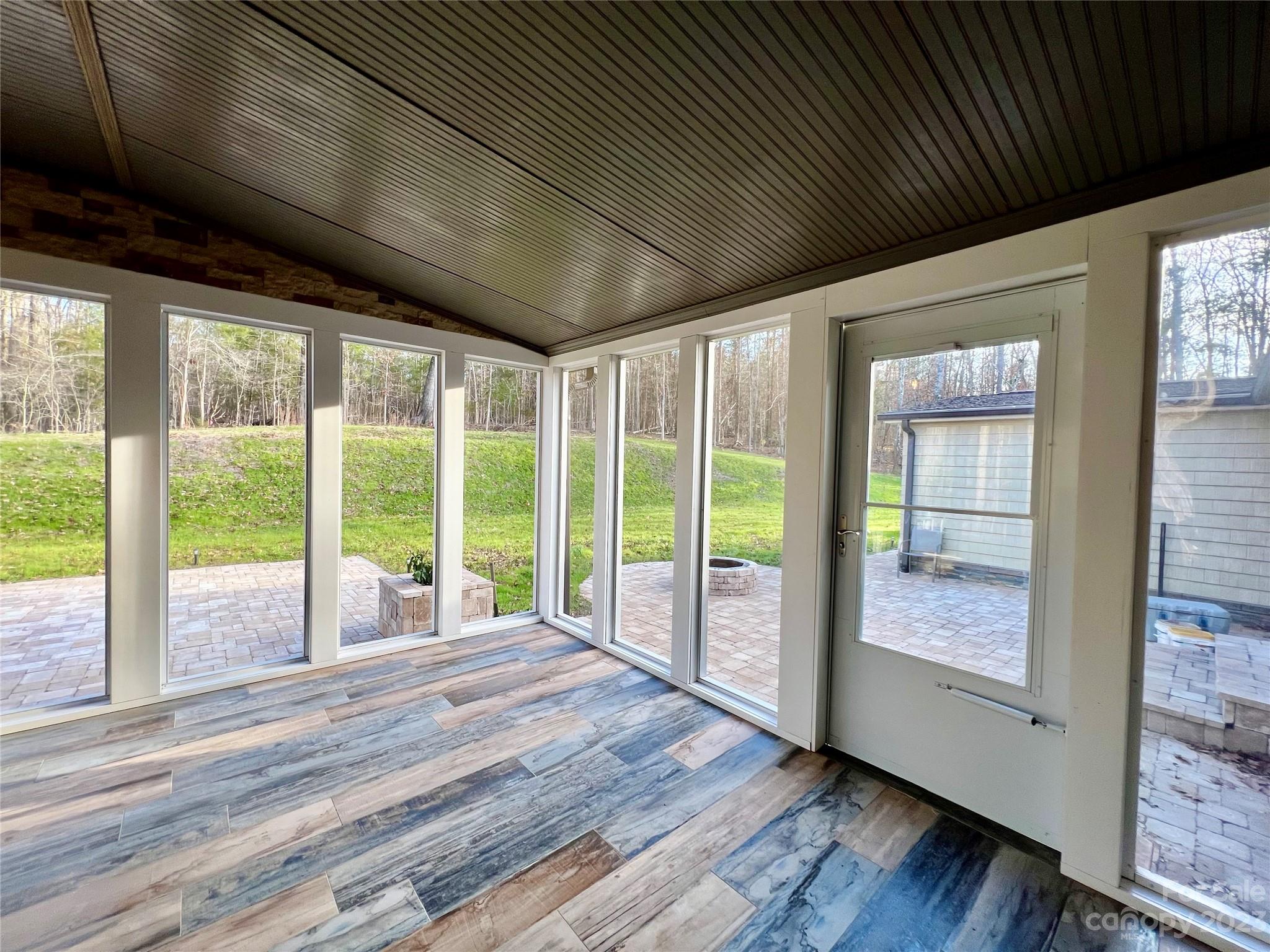 3413 Cedar Circle Road