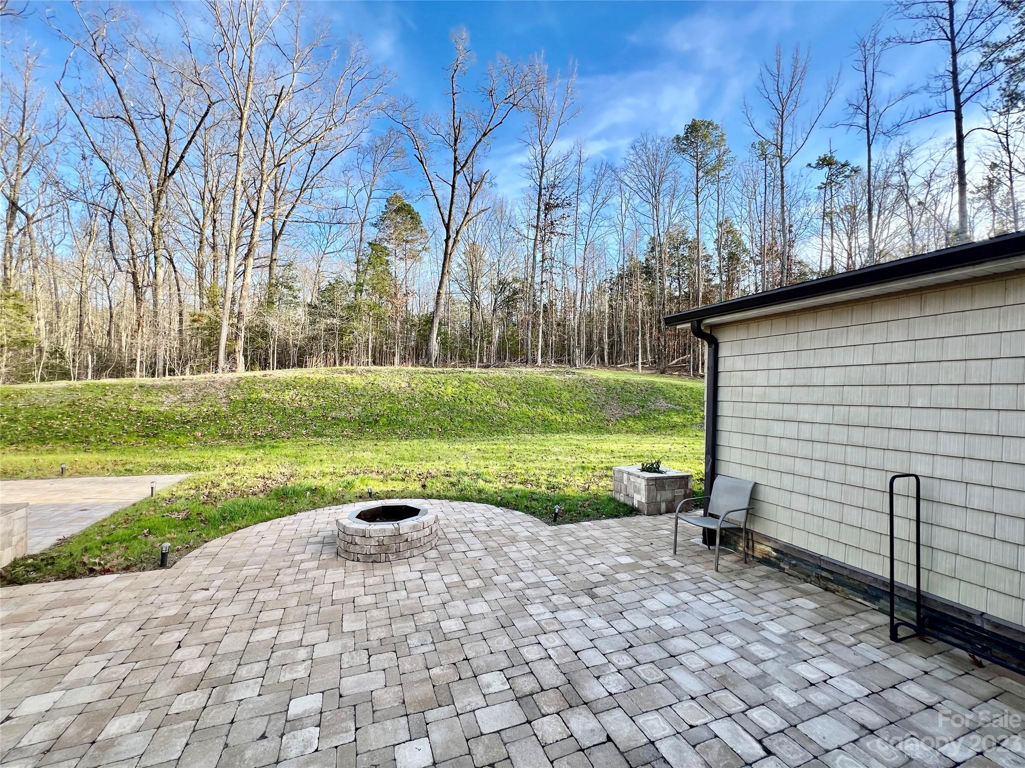 3413 Cedar Circle Road