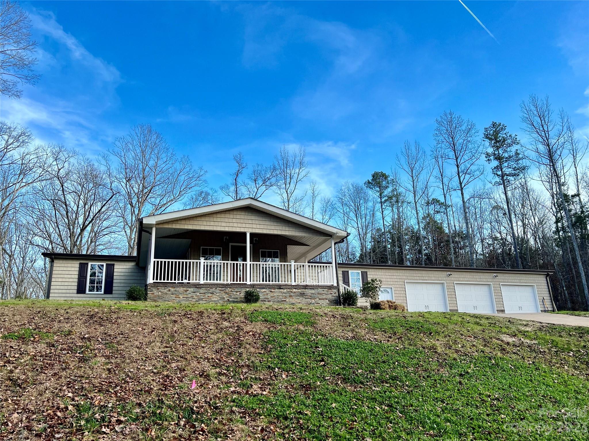 3413 Cedar Circle Road