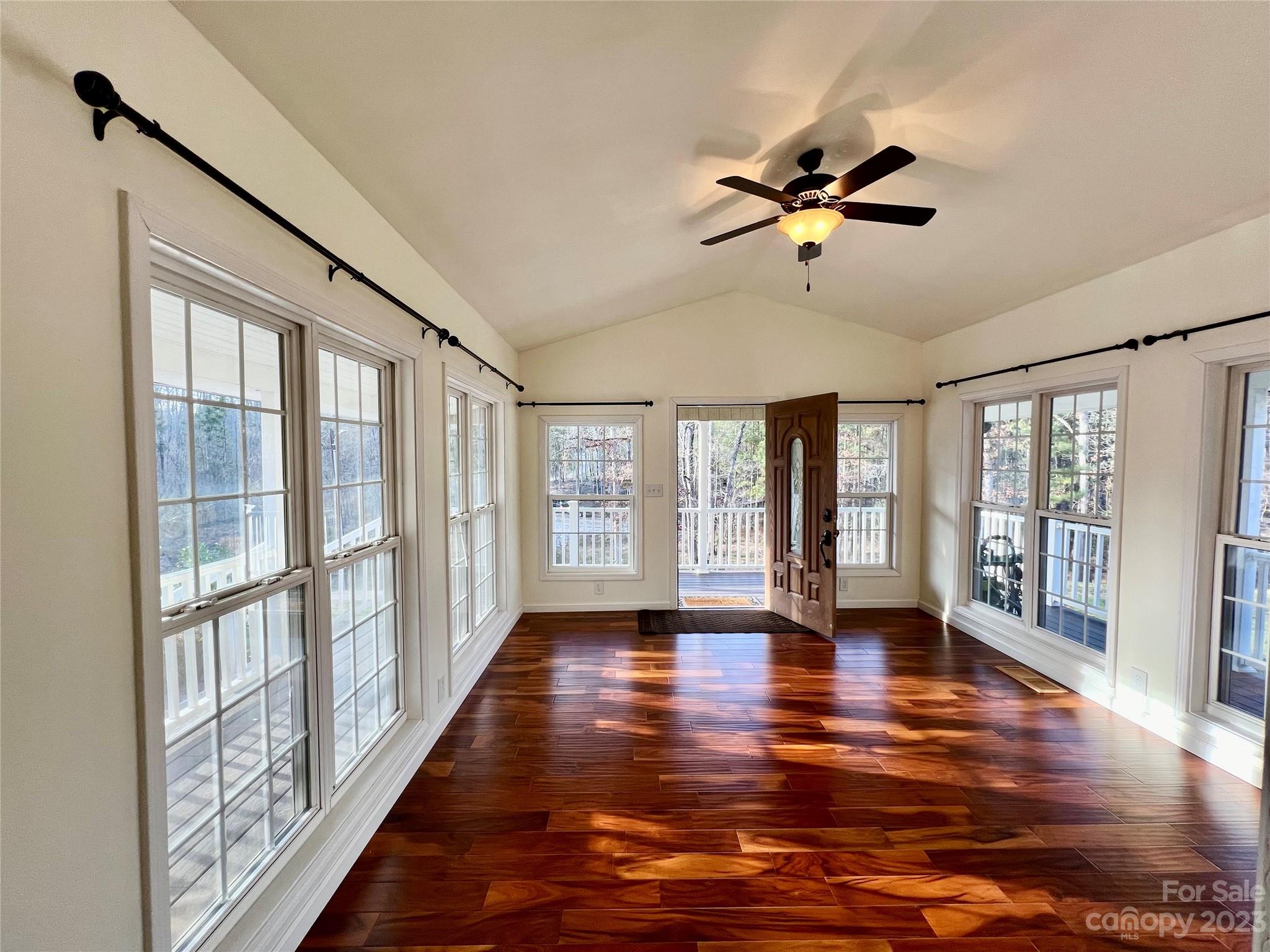 3413 Cedar Circle Road