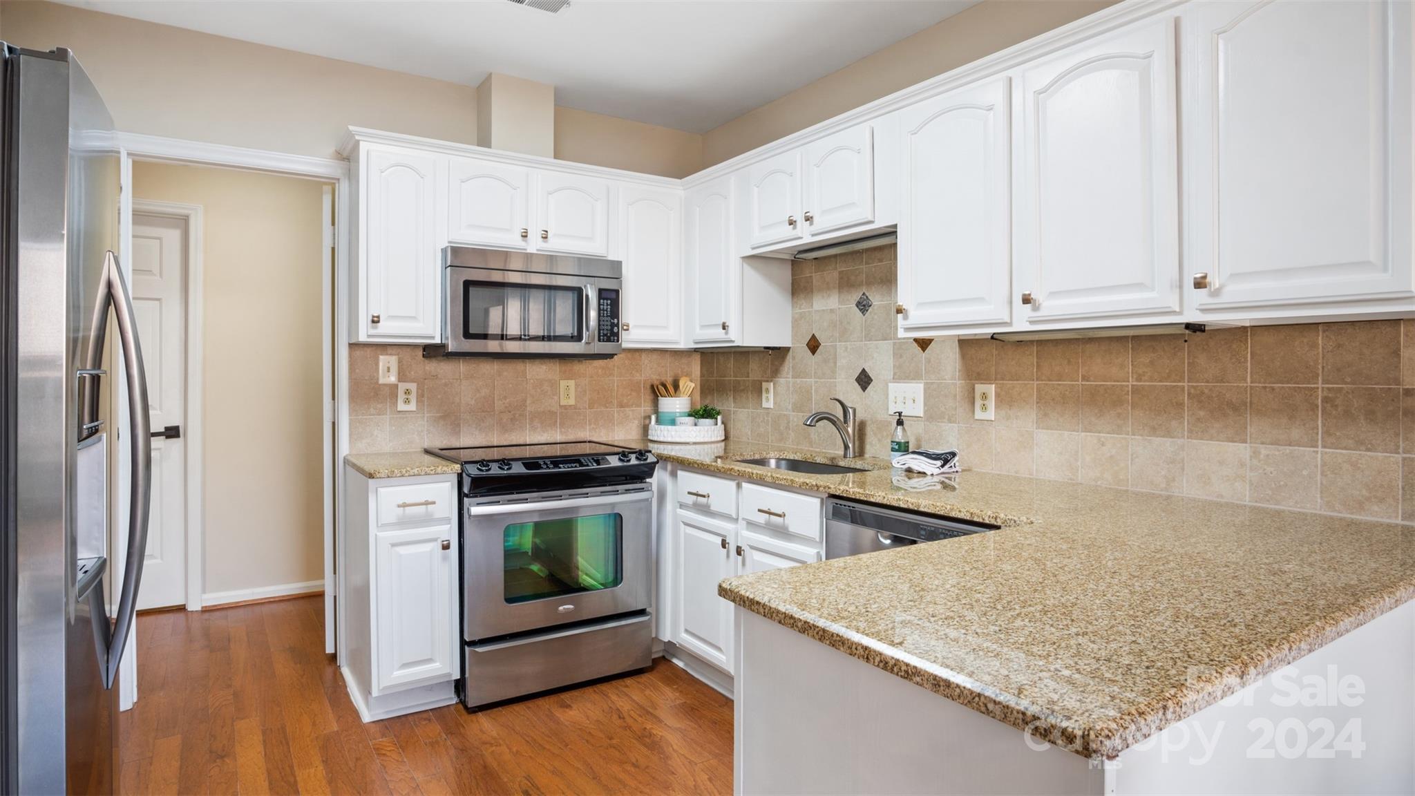 4923 Torrey Pines Court