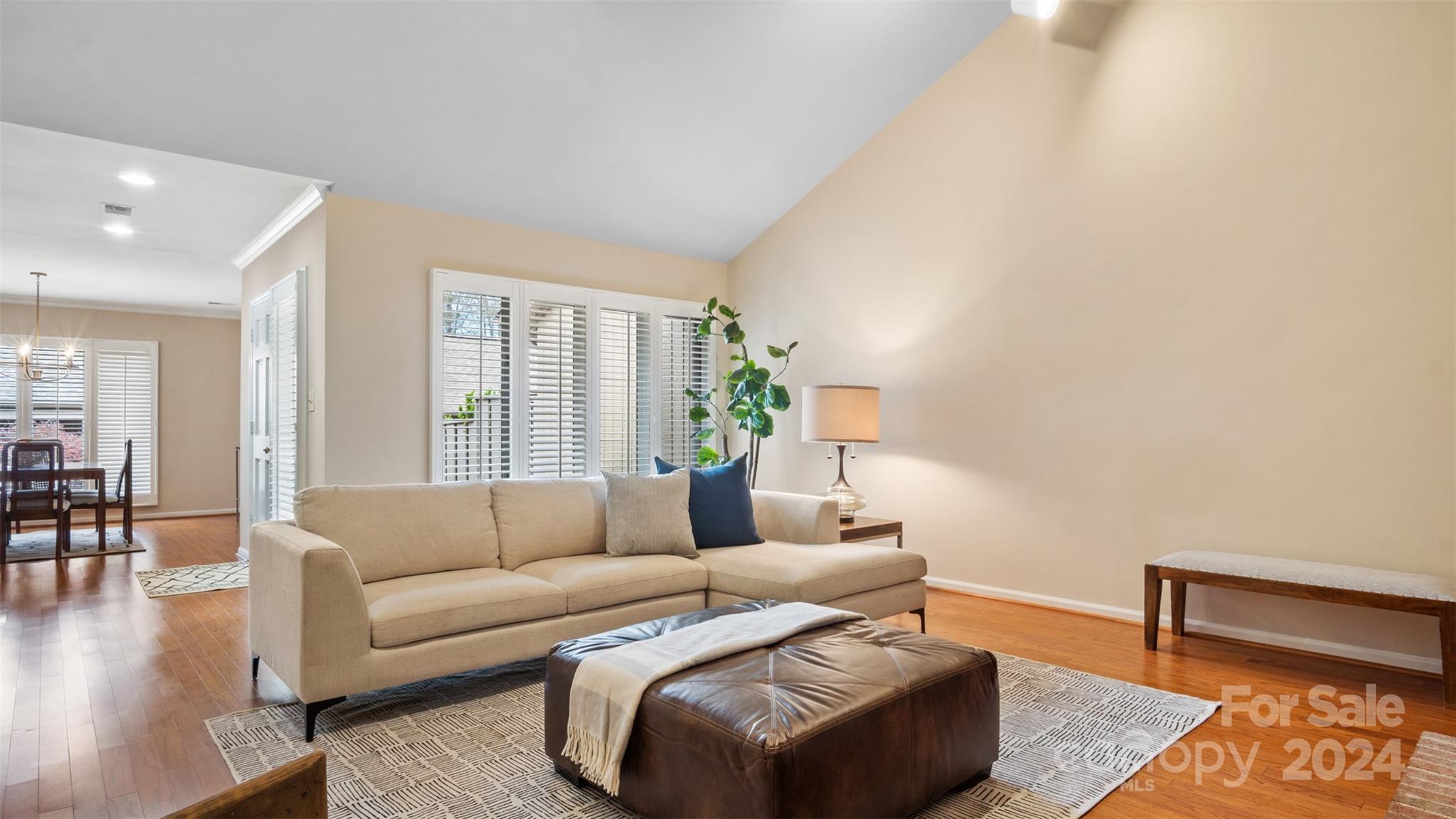 4923 Torrey Pines Court