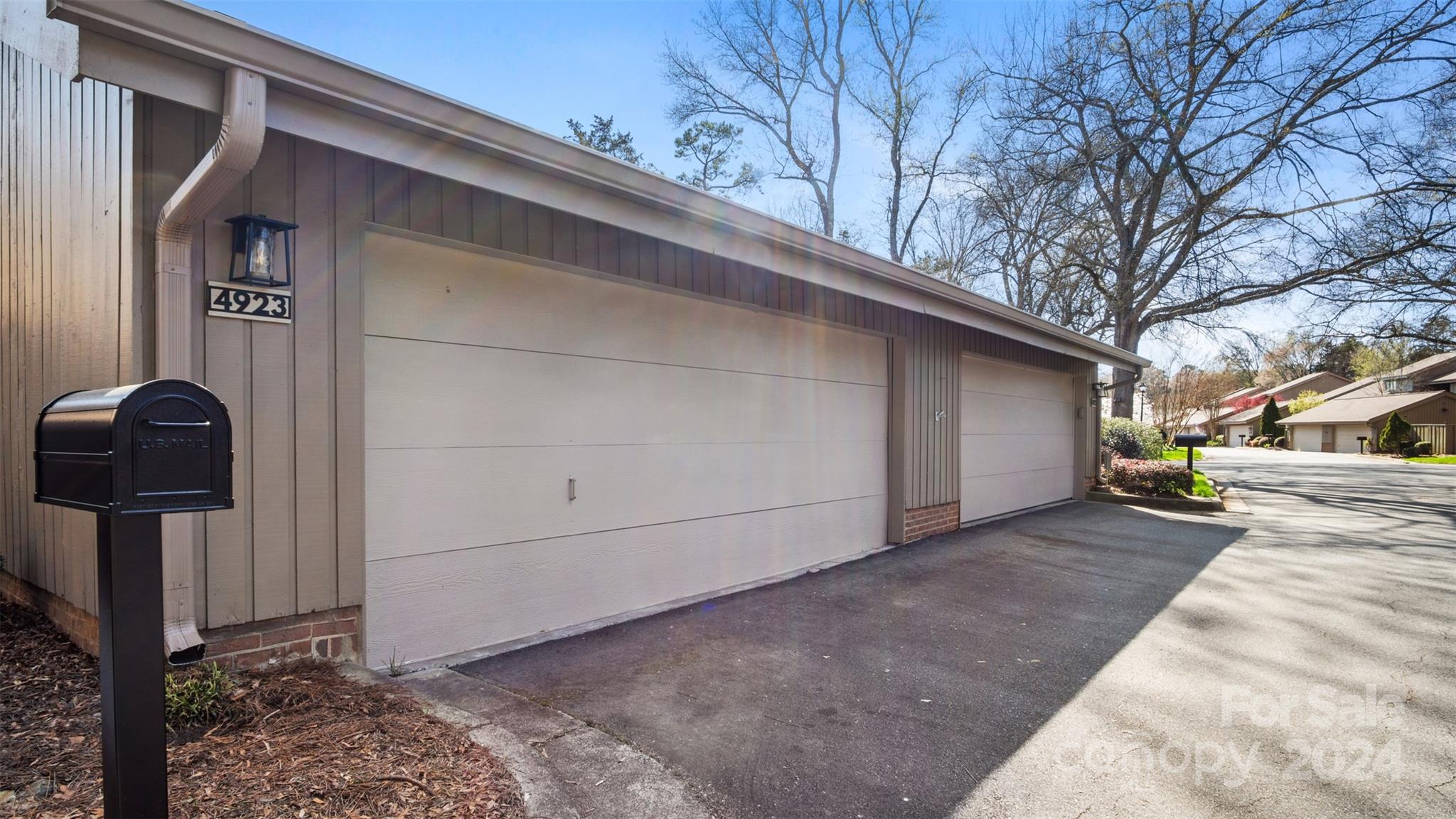 4923 Torrey Pines Court