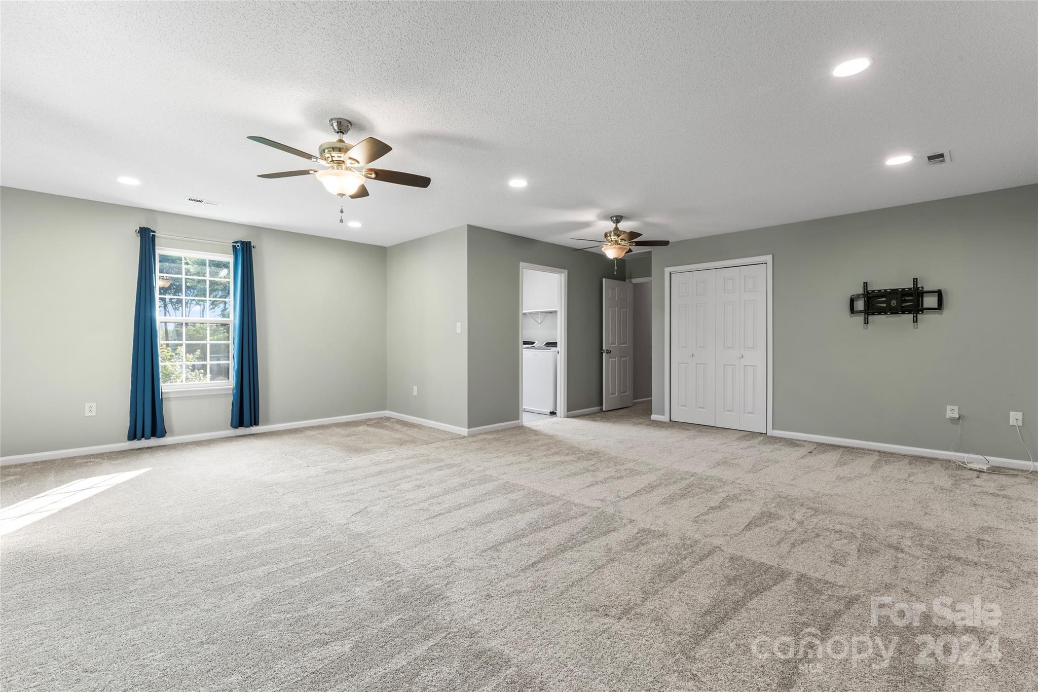 6811 Fenning Drive