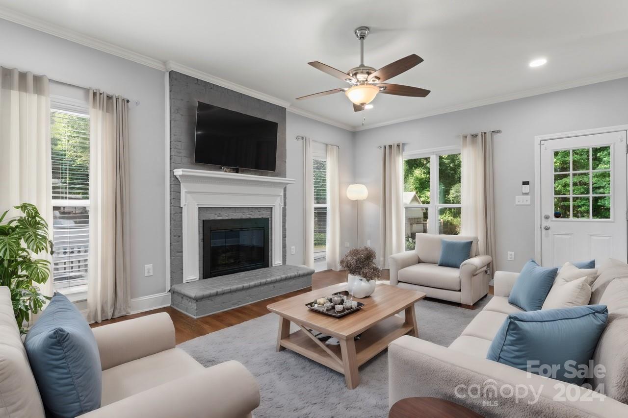 6811 Fenning Drive