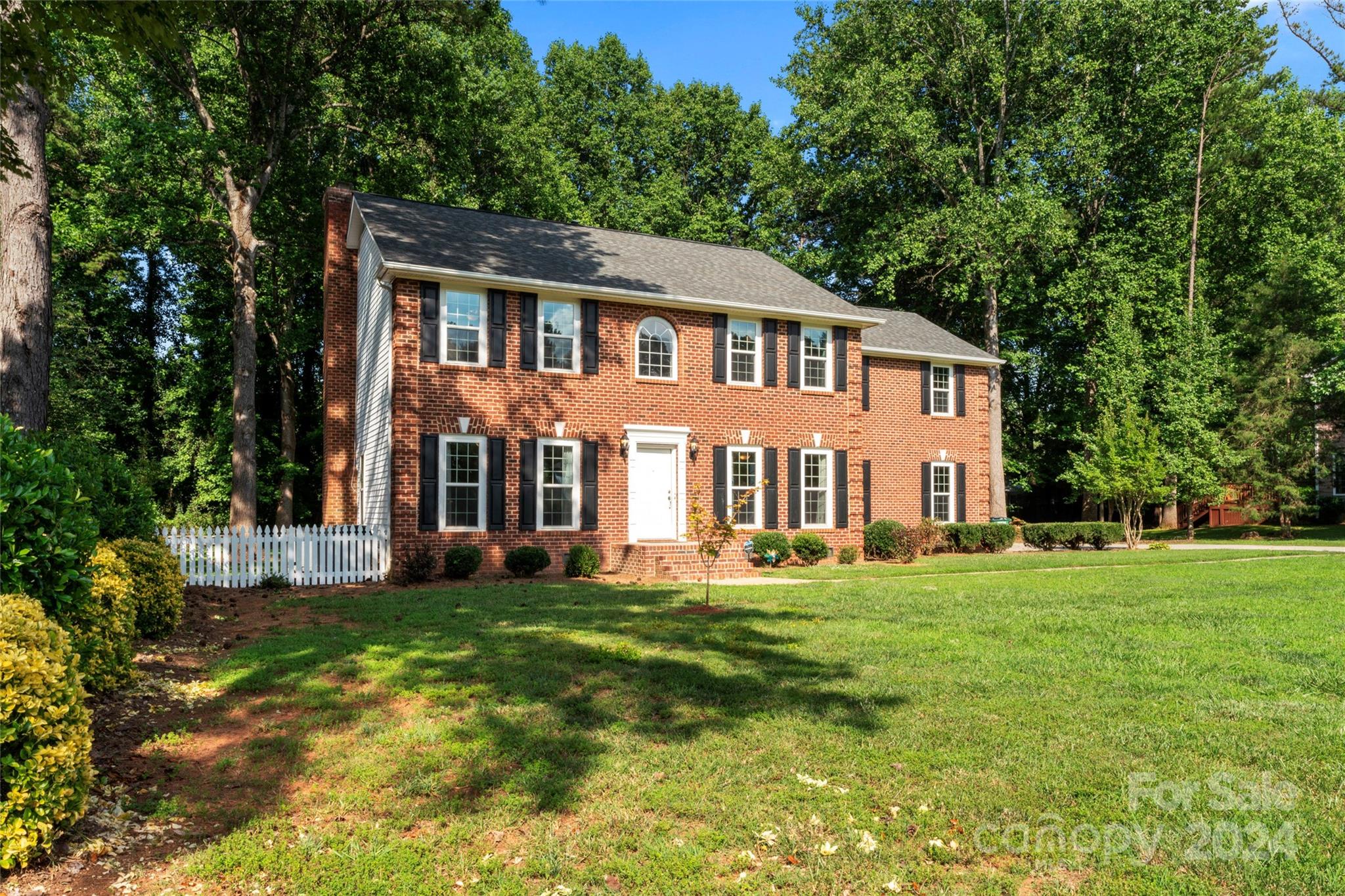 6811 Fenning Drive