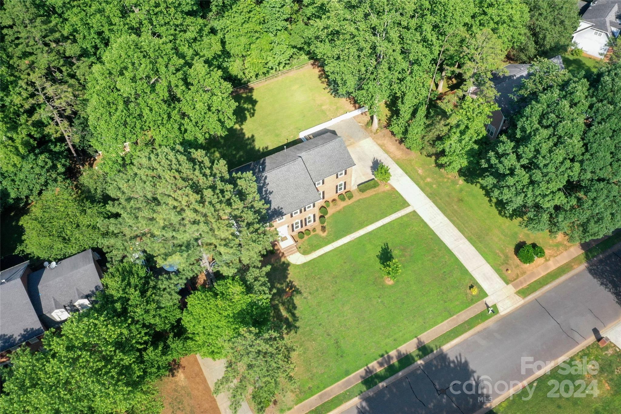 6811 Fenning Drive