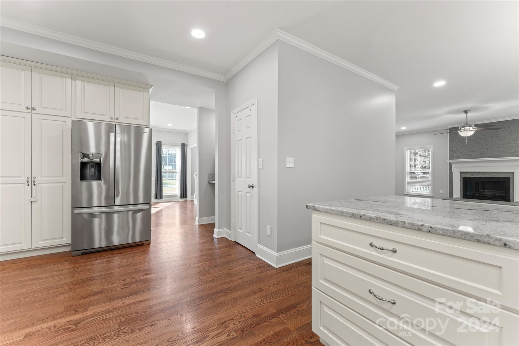 6811 Fenning Drive