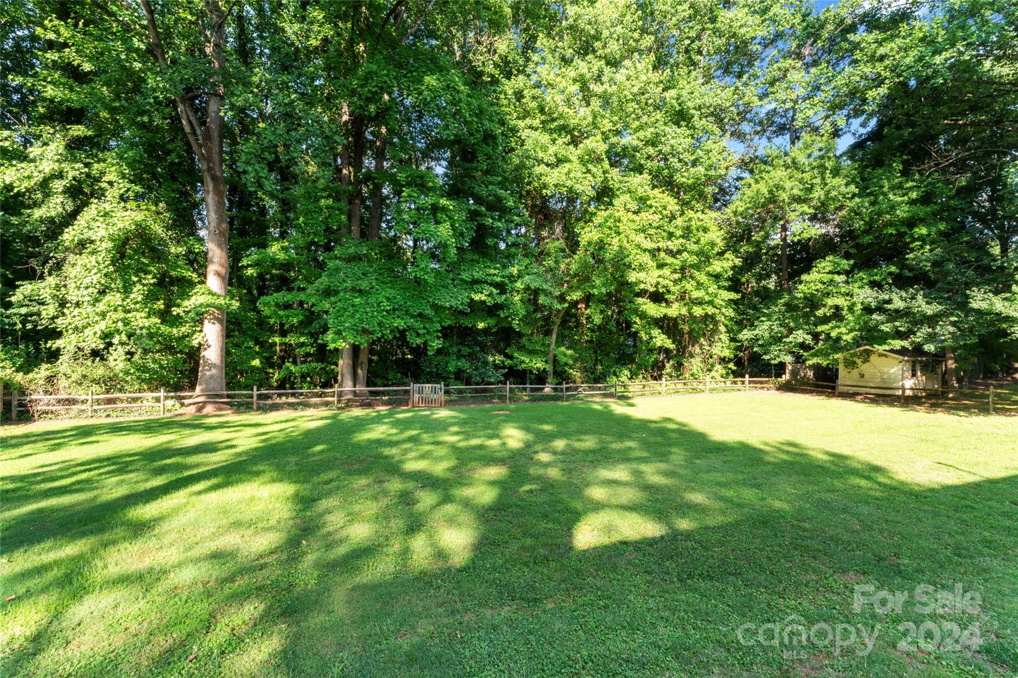 6811 Fenning Drive