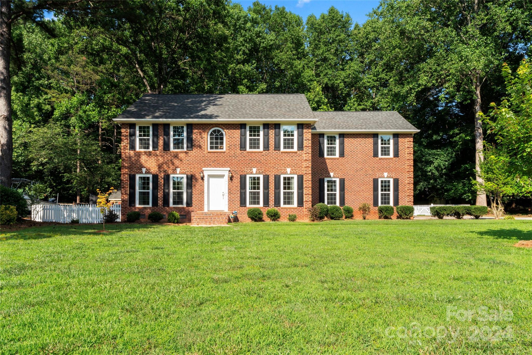 6811 Fenning Drive