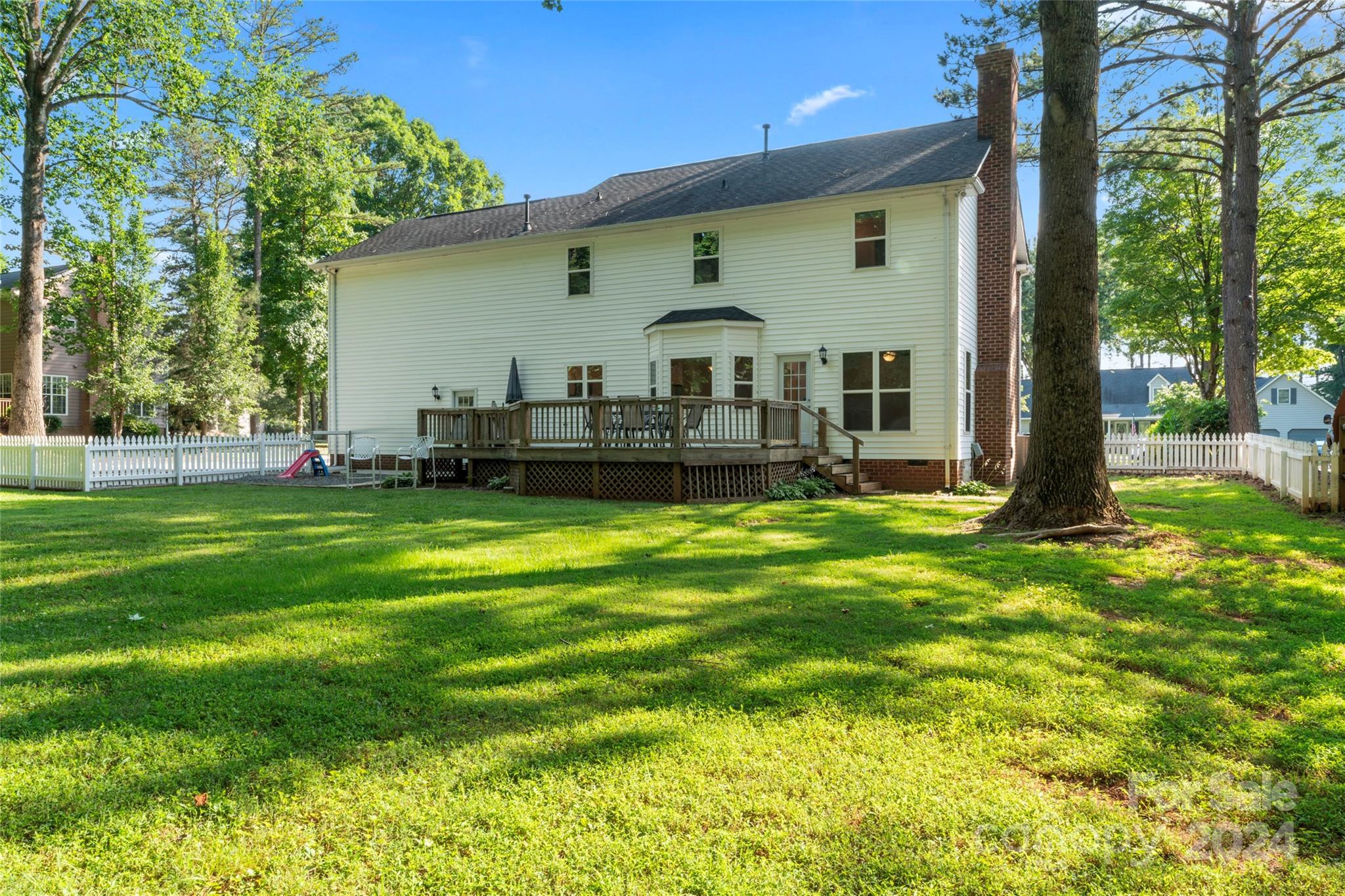 6811 Fenning Drive
