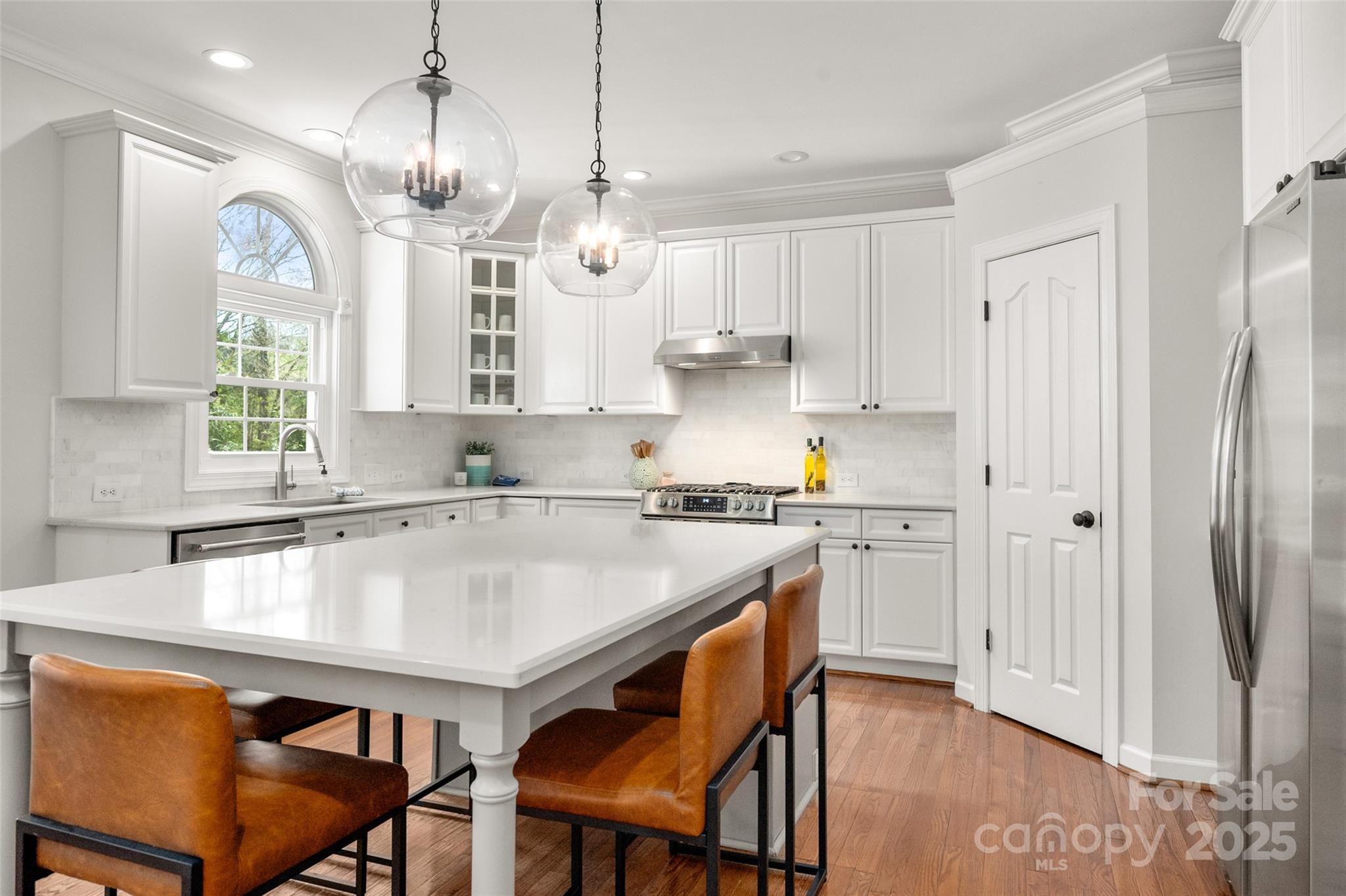 11001 Valley Spring Drive