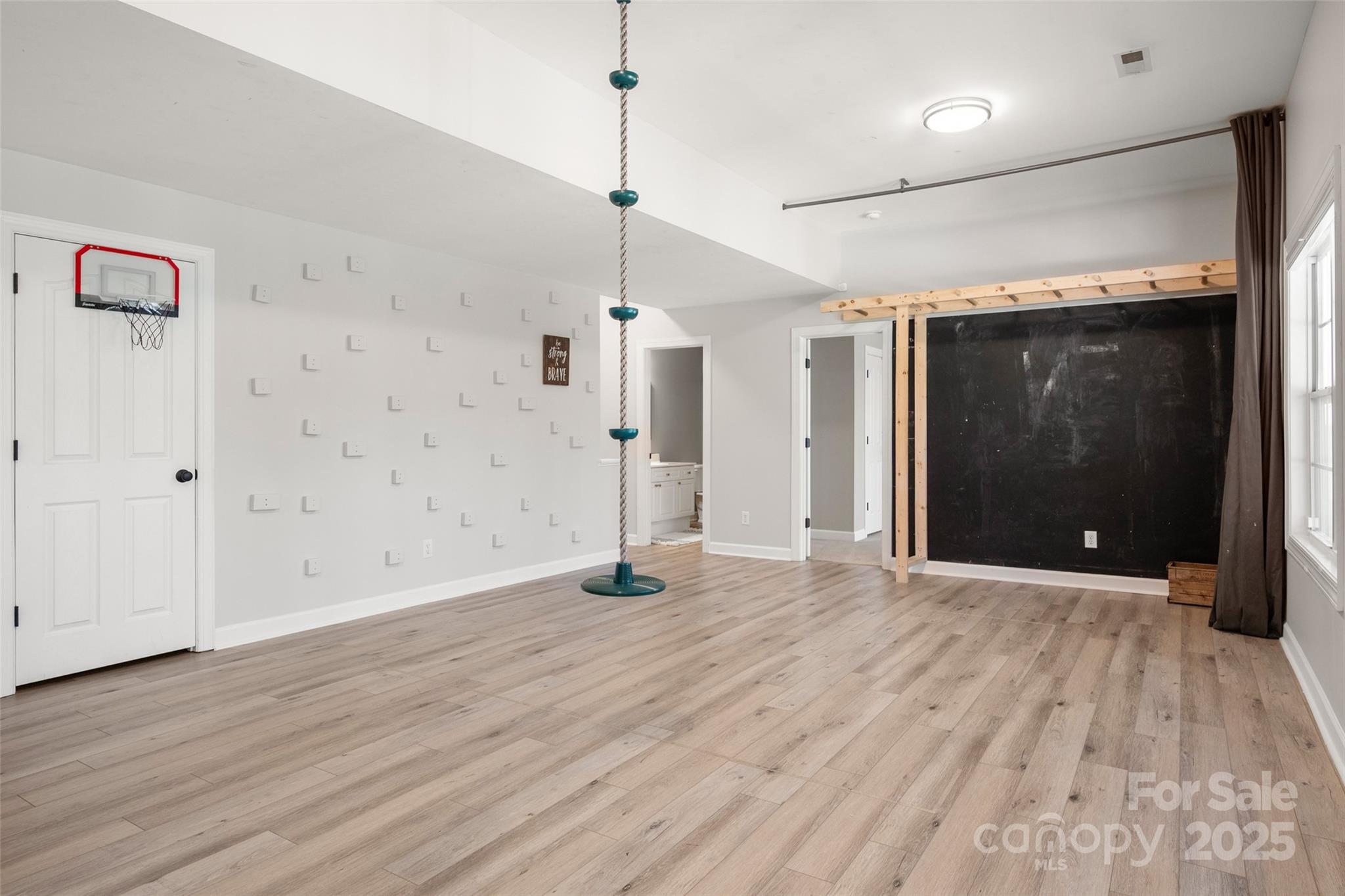 11001 Valley Spring Drive