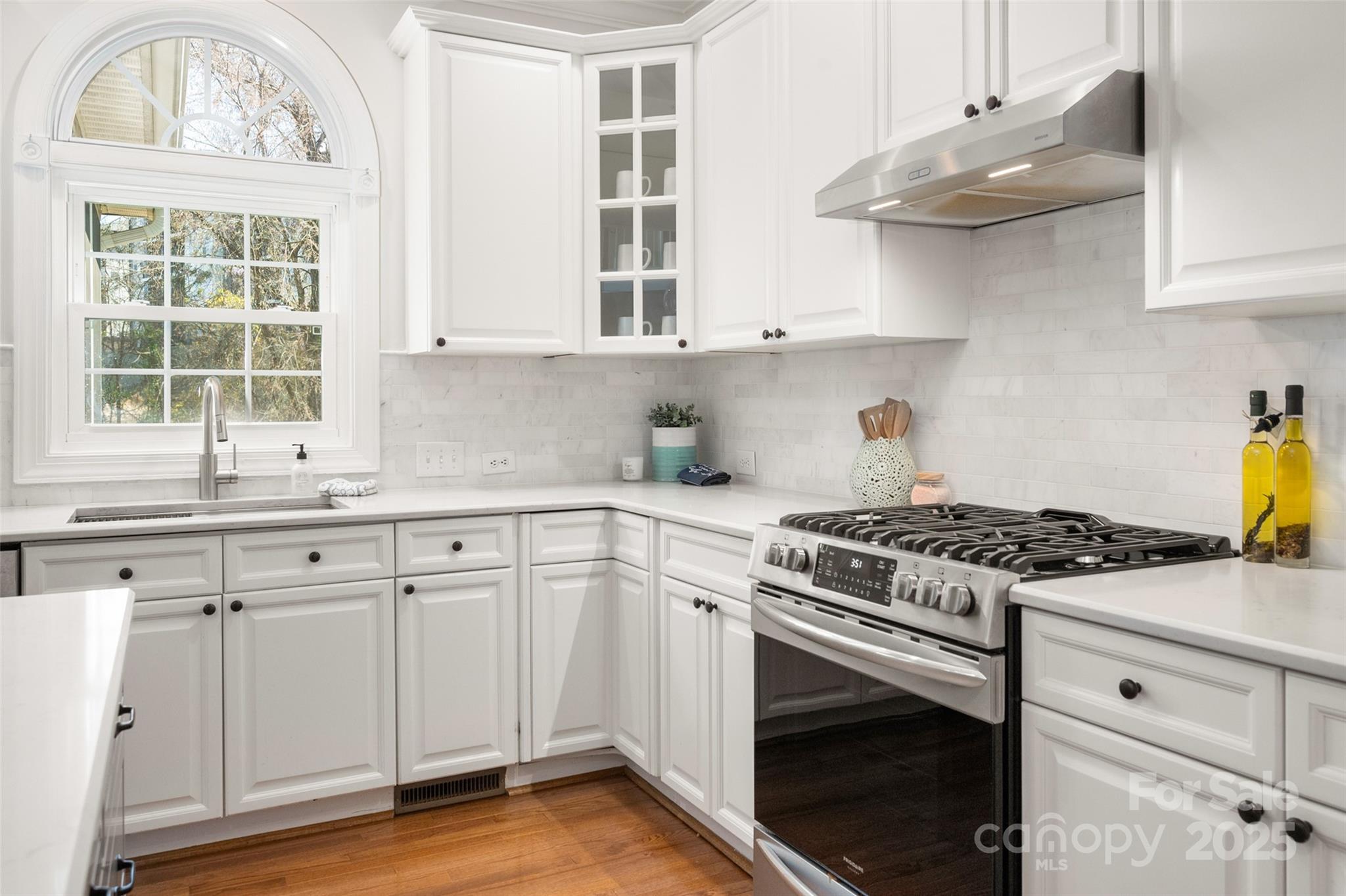 11001 Valley Spring Drive