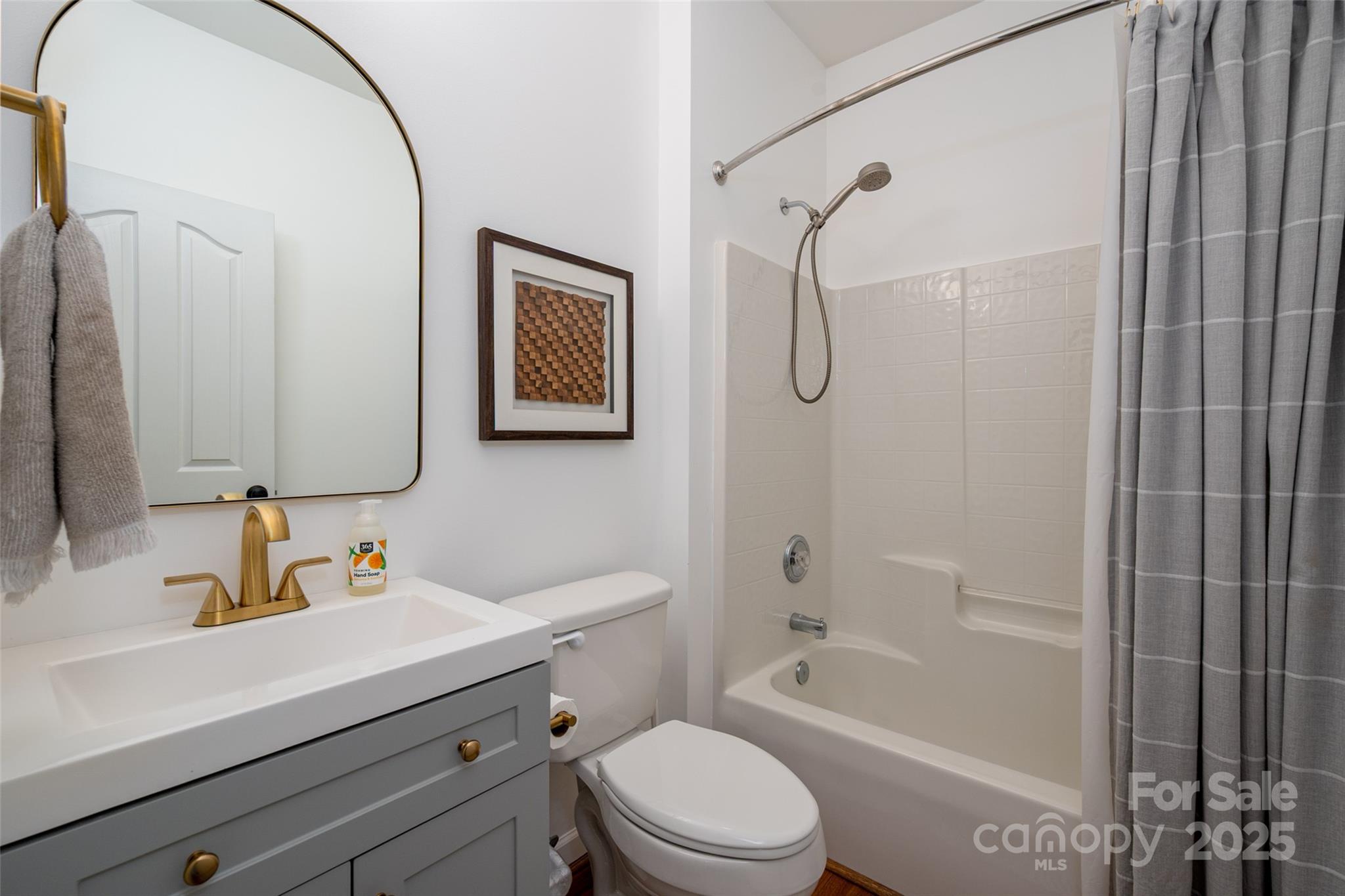 11001 Valley Spring Drive