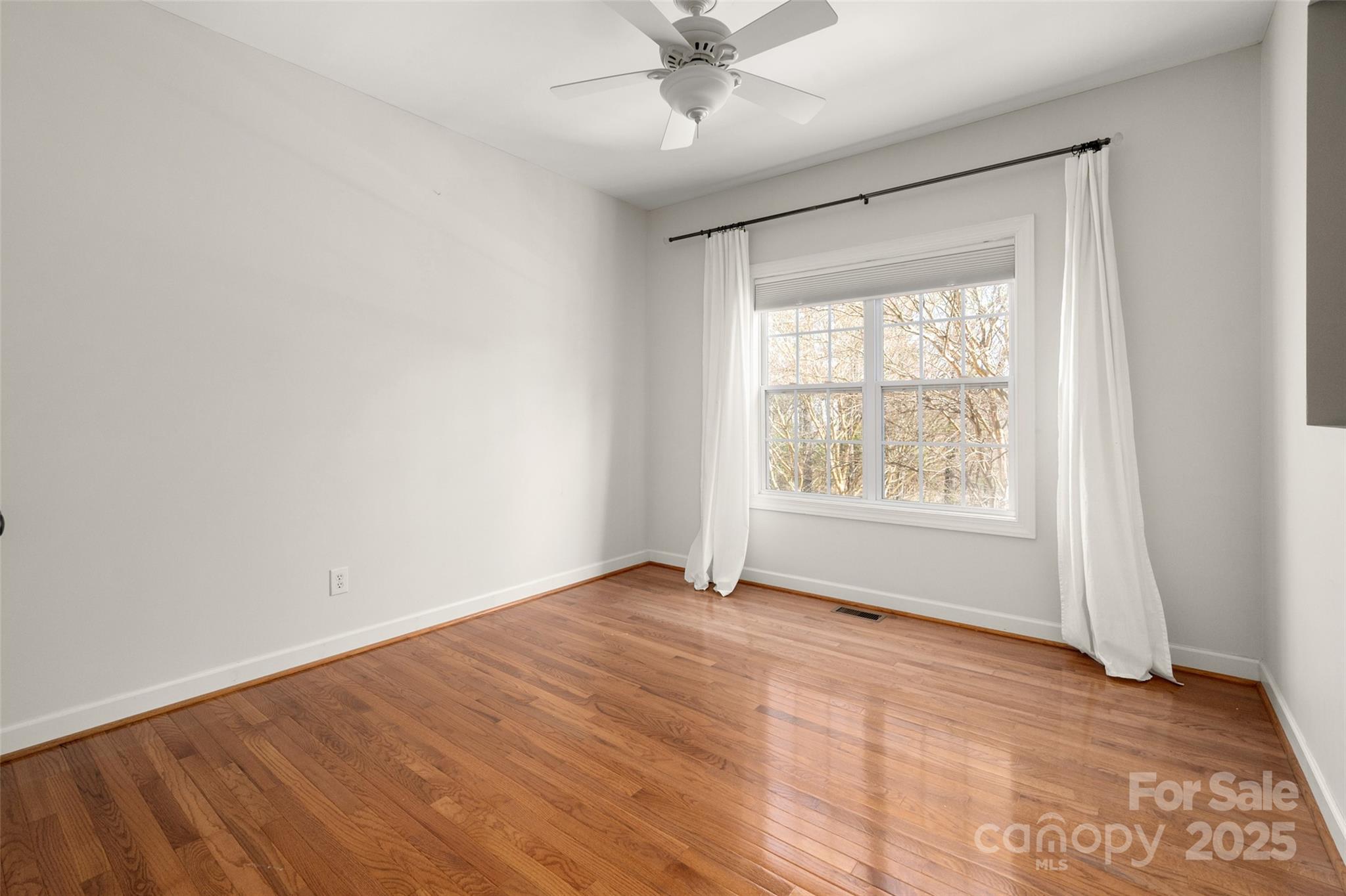 11001 Valley Spring Drive