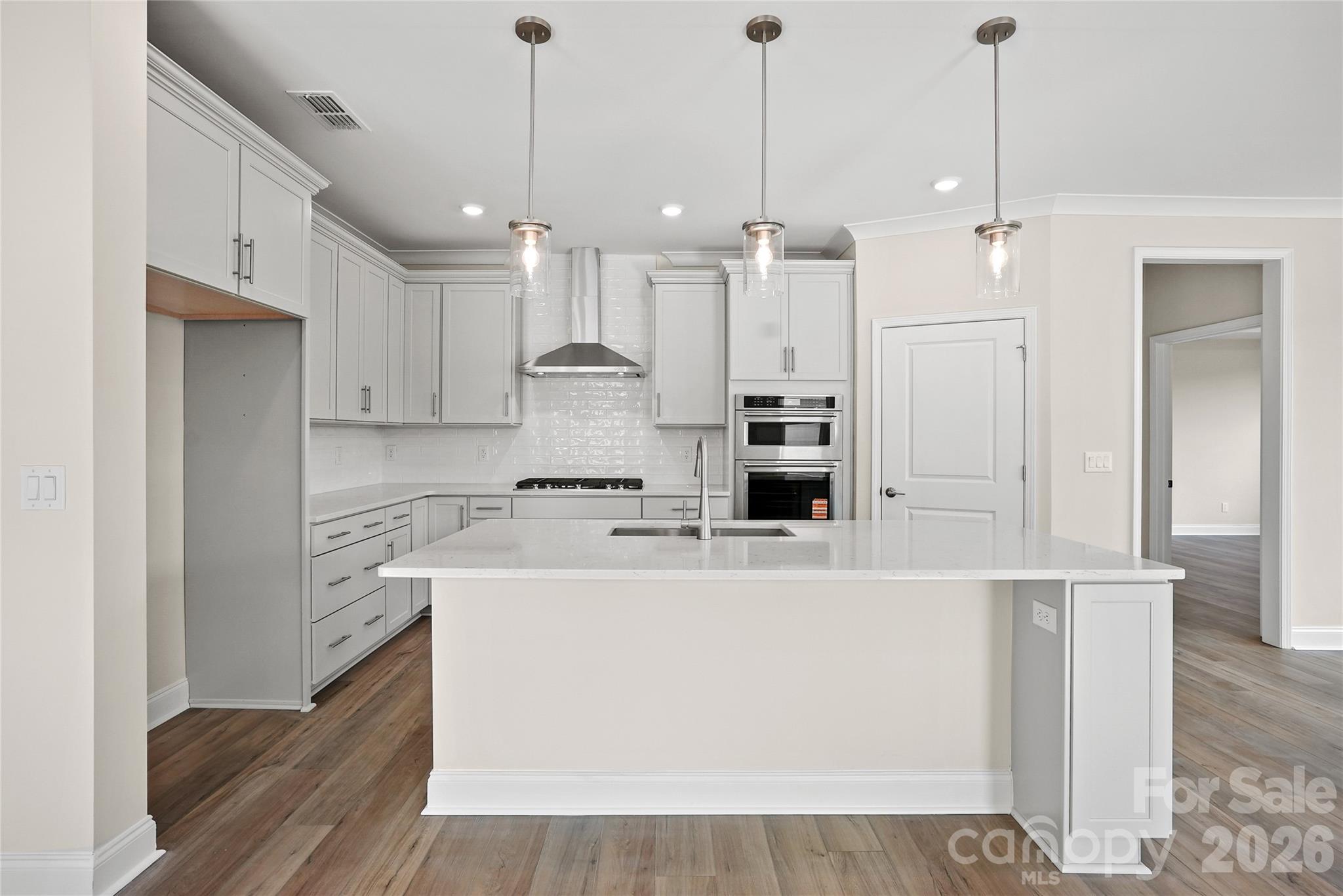 2714 Peak Court