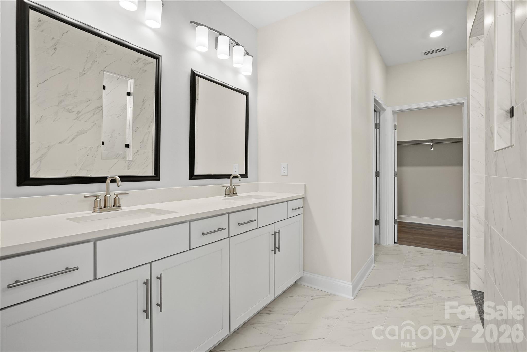 2714 Peak Court