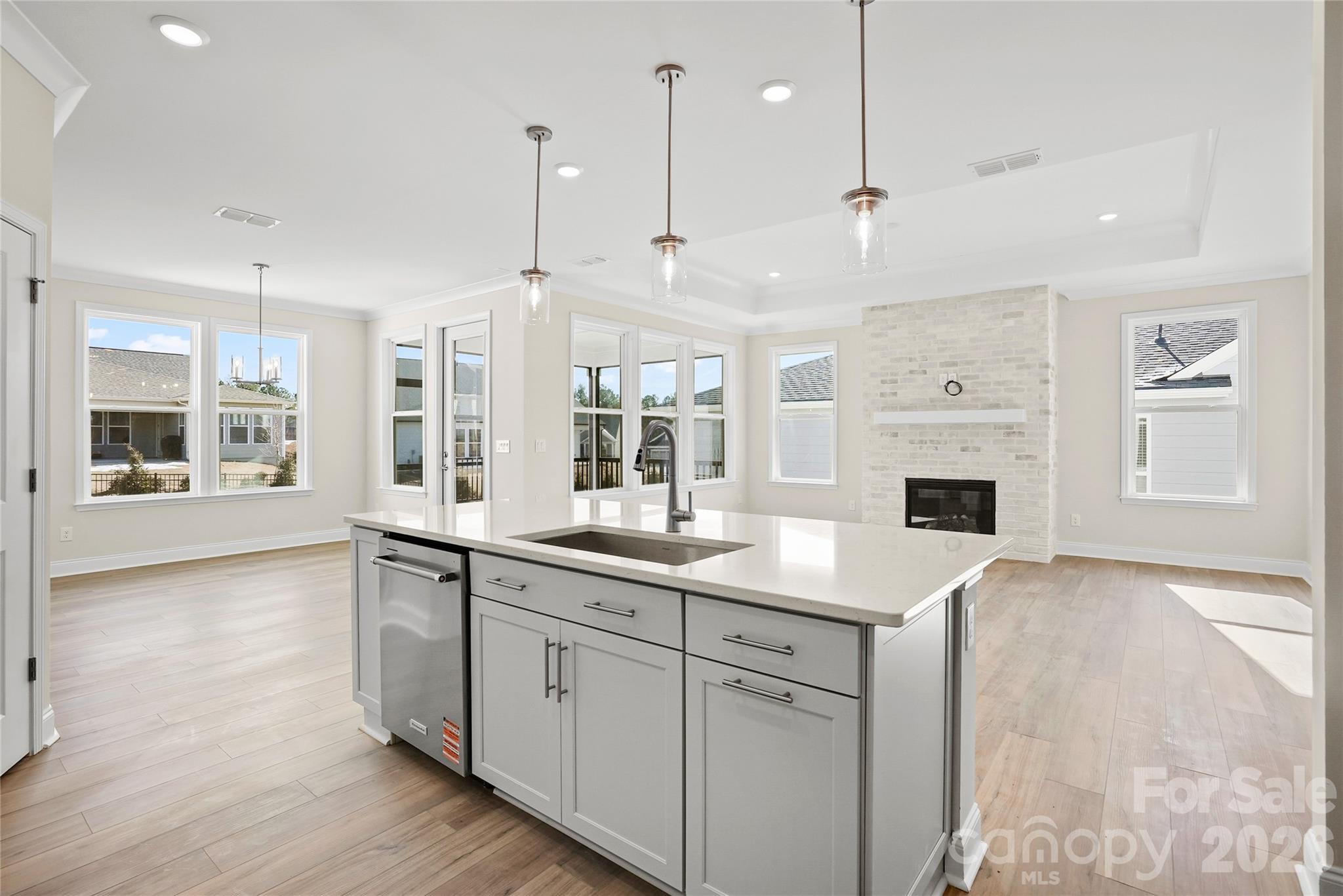 2714 Peak Court