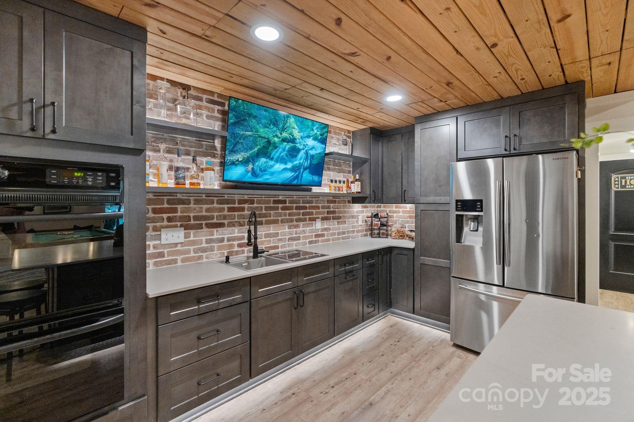 4625 Water Oak Drive