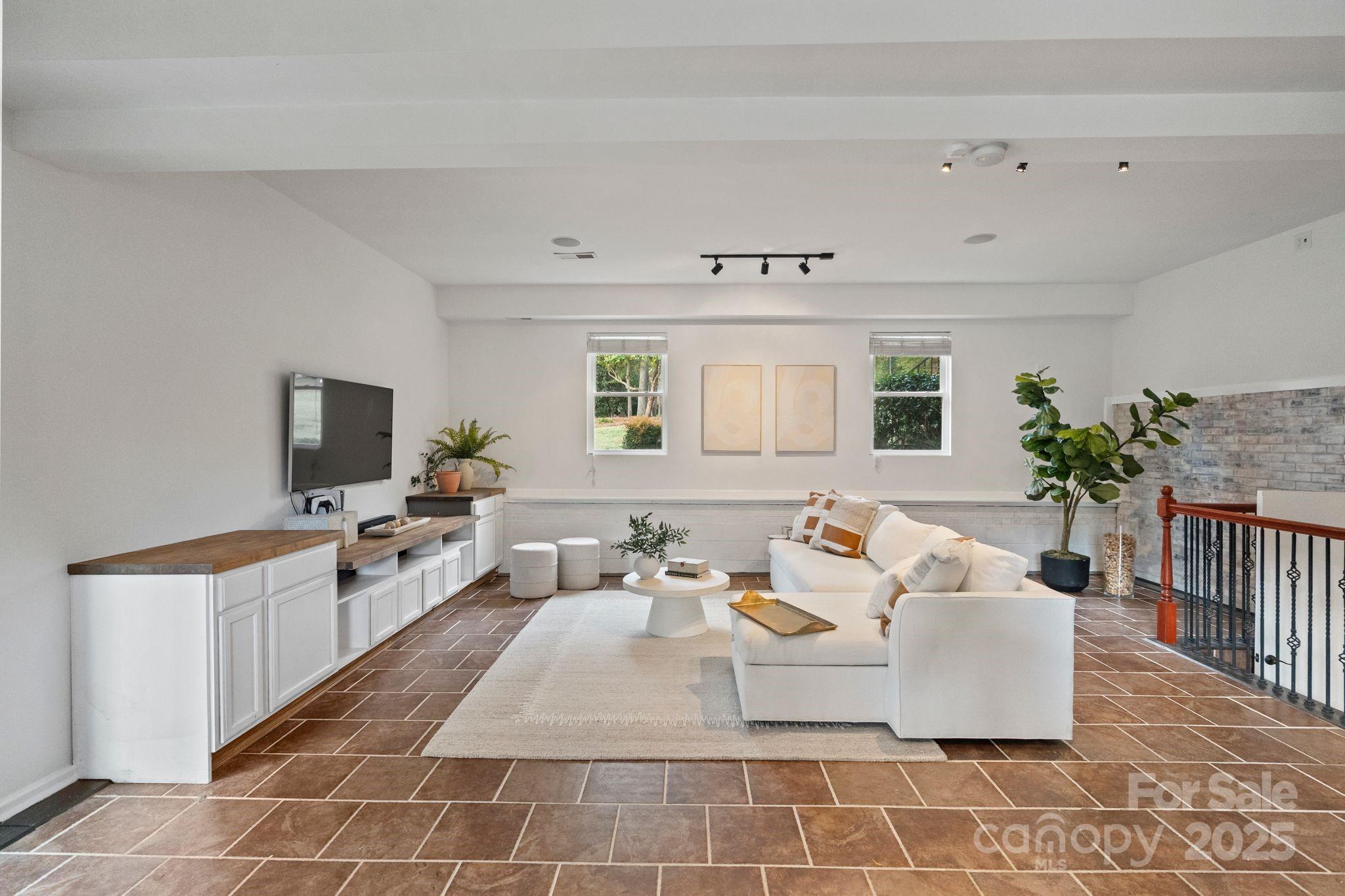 4625 Water Oak Drive