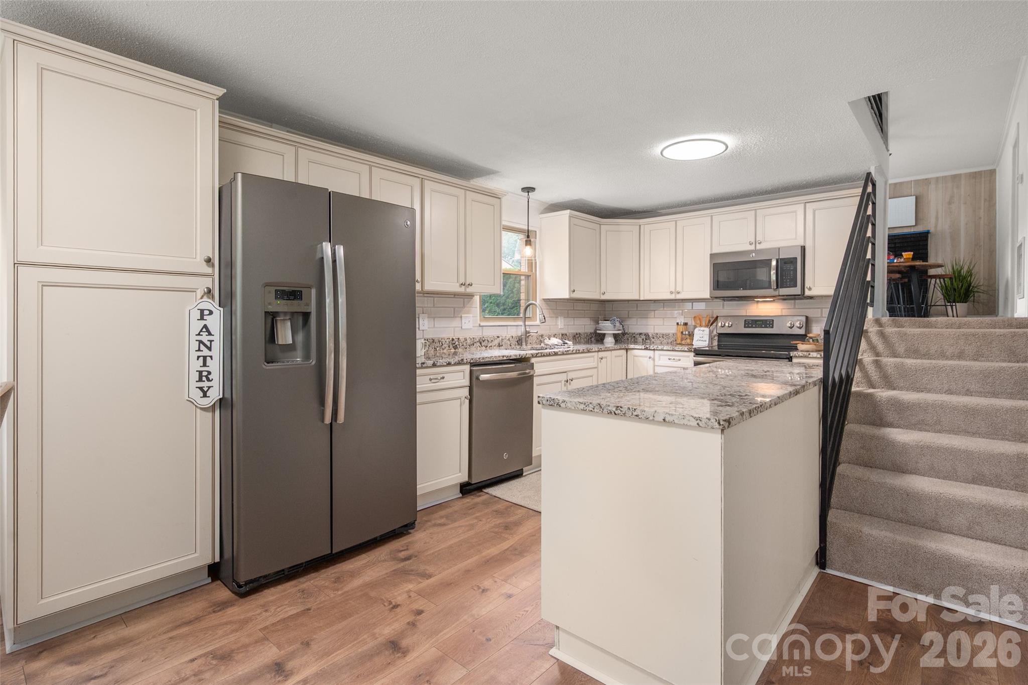 3339 Rhyne Forest Road
