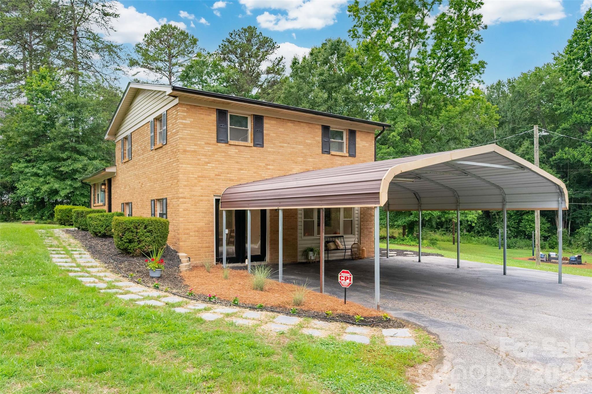 3339 Rhyne Forest Road