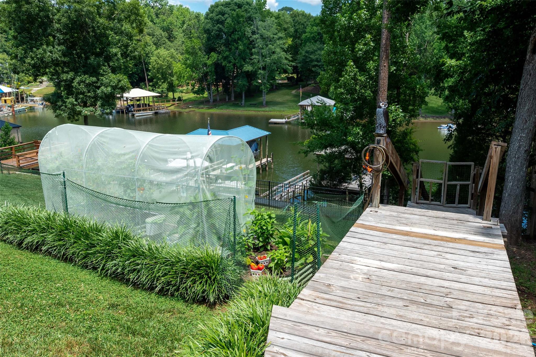 6236 River Cabin Lane