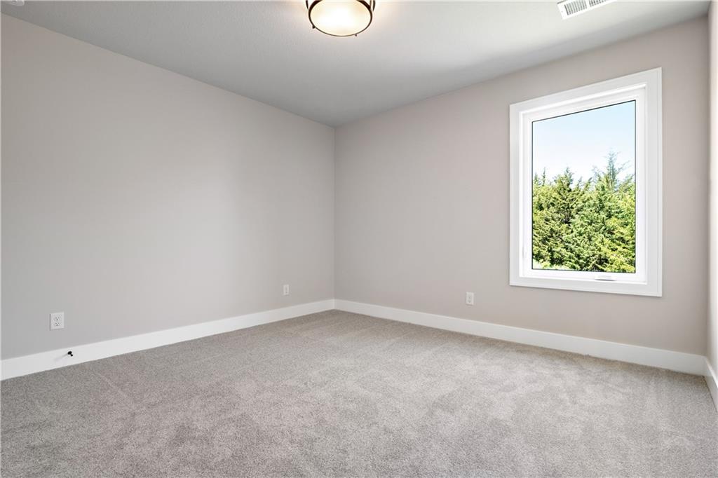 4916 NW 70th Terrace