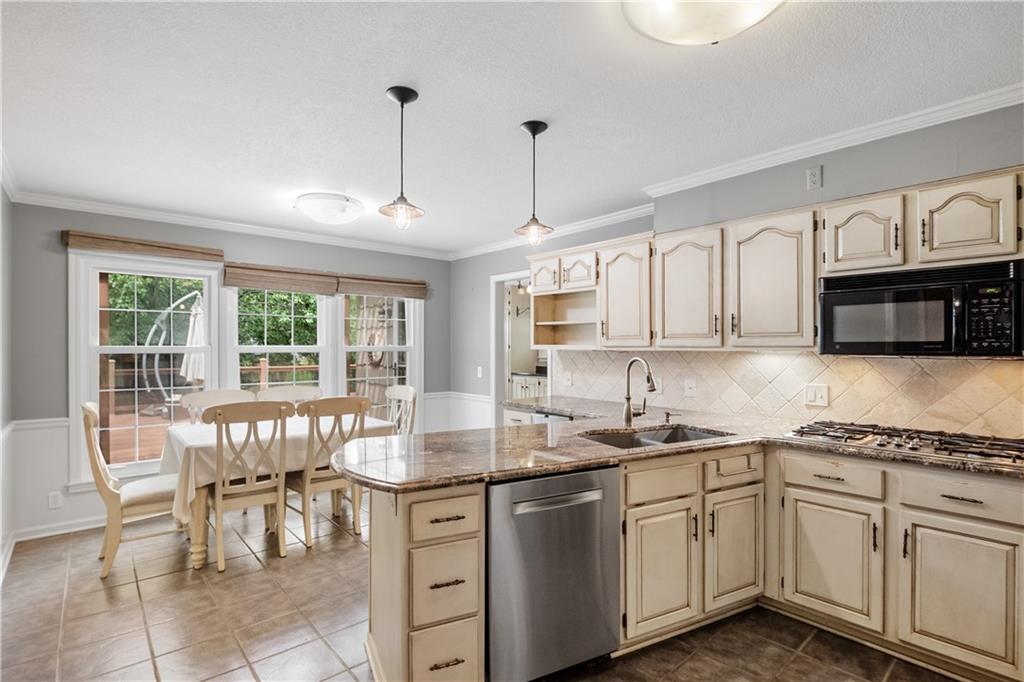 3604 Shady Lane Drive