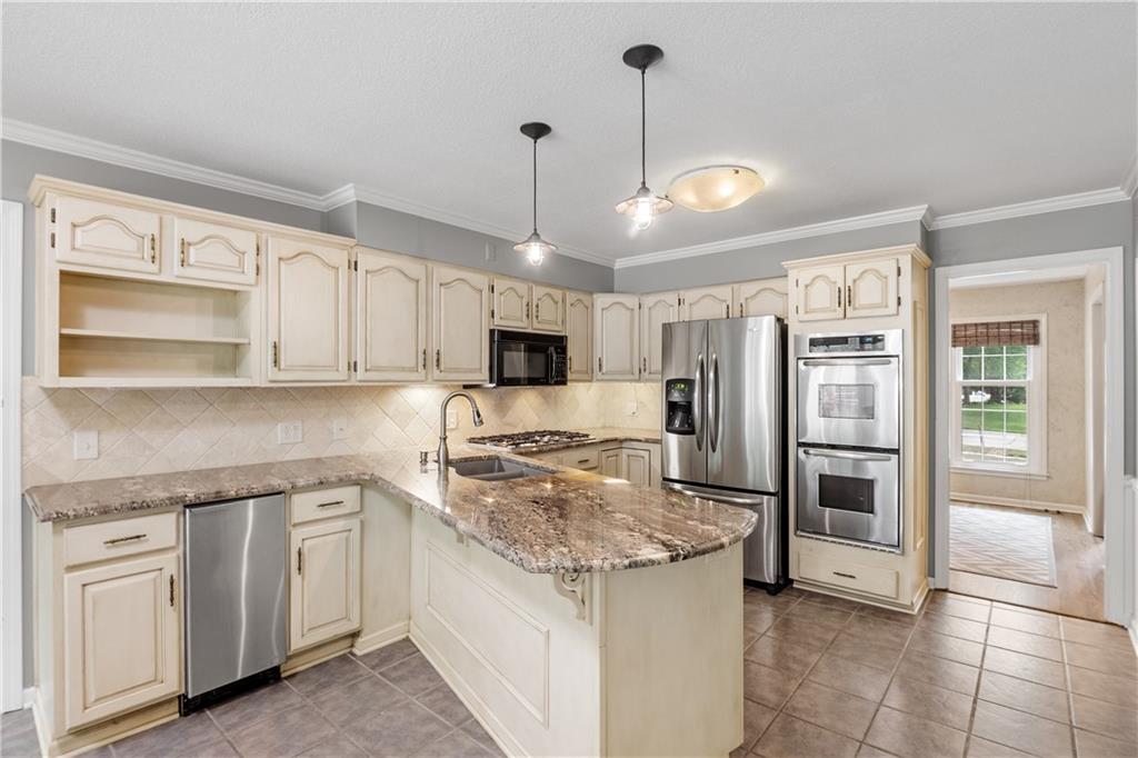 3604 Shady Lane Drive
