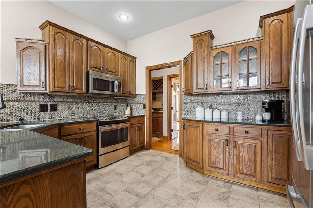 3509 Harbor Pointe Drive