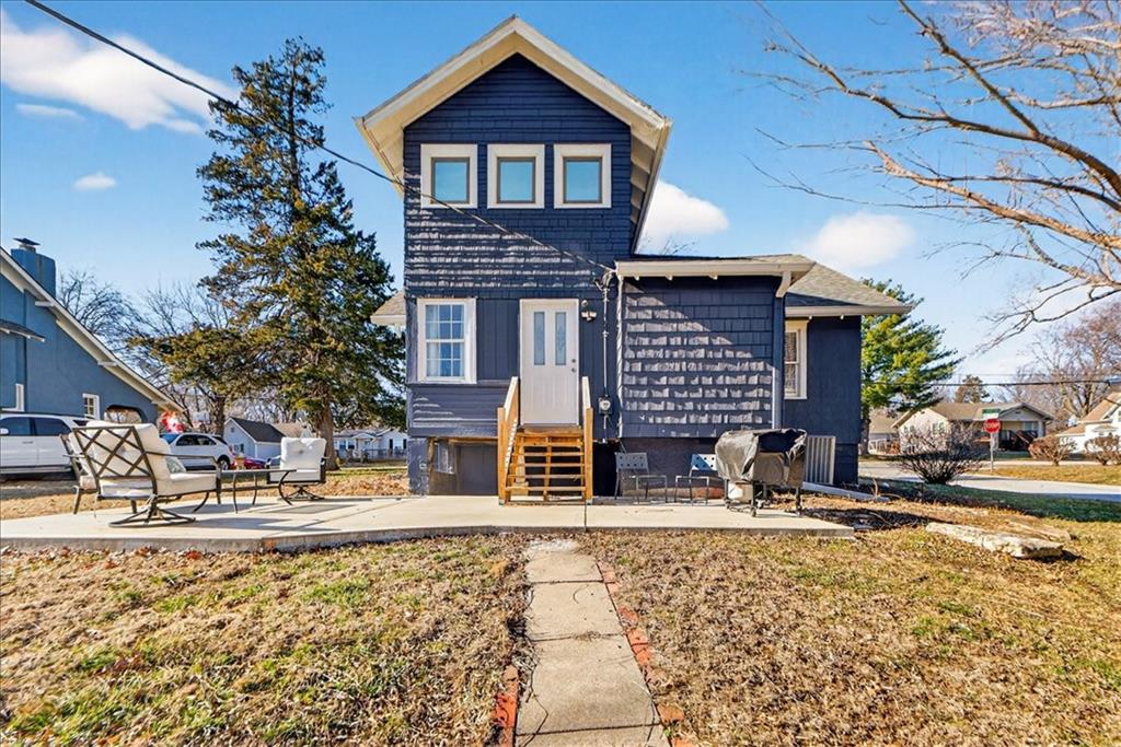 307 NE Green Street