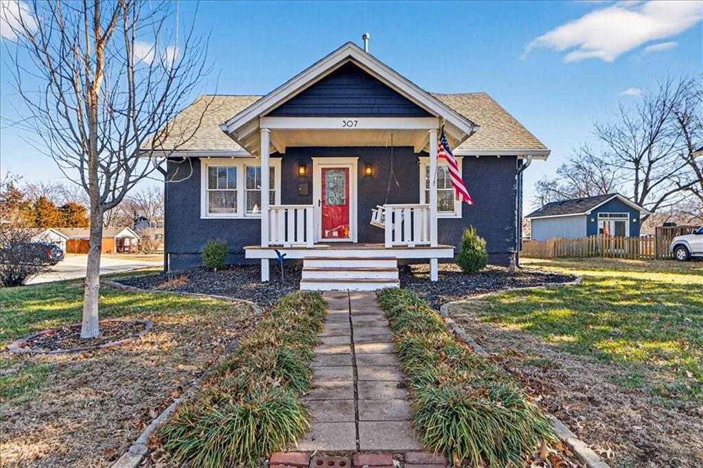 307 NE Green Street