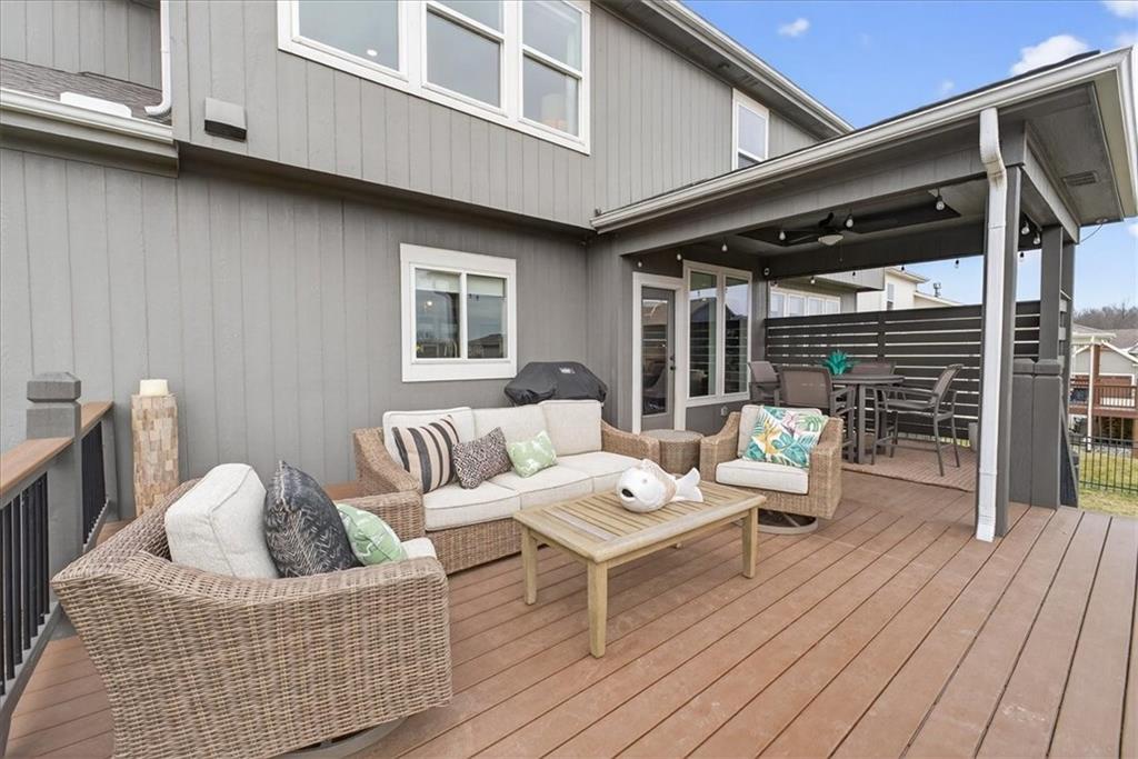 105 SW Meadowbrook Drive
