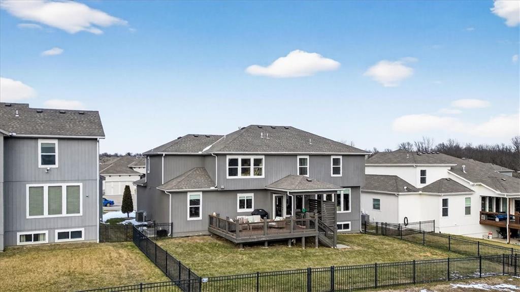 105 SW Meadowbrook Drive