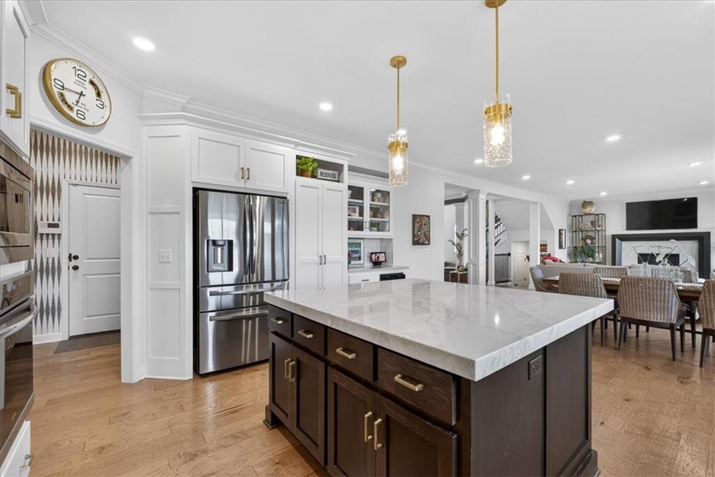 105 SW Meadowbrook Drive