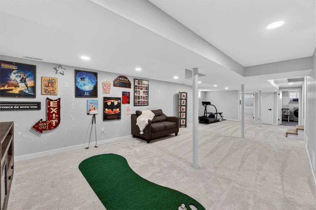7810 NW Bluegrass Drive