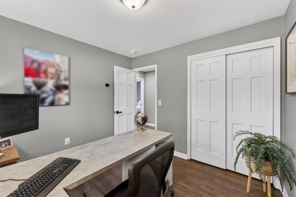 7810 NW Bluegrass Drive