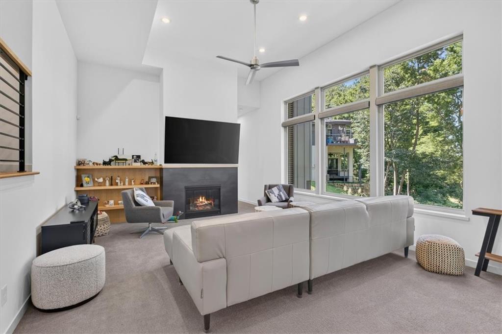 10600 Chateau Lane