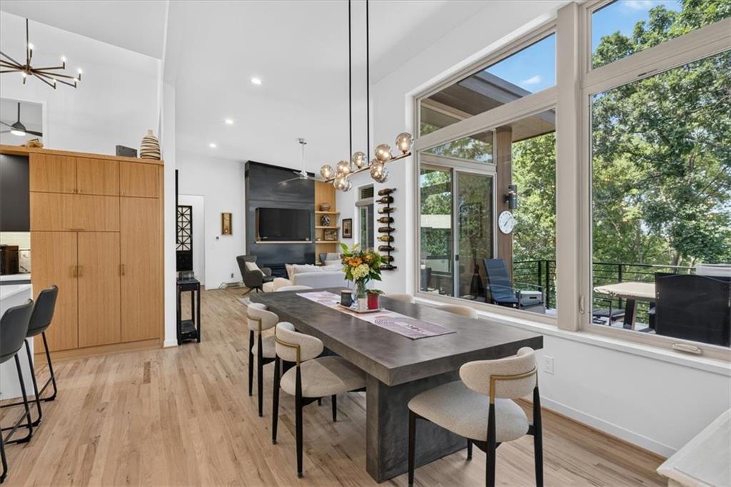 10600 Chateau Lane