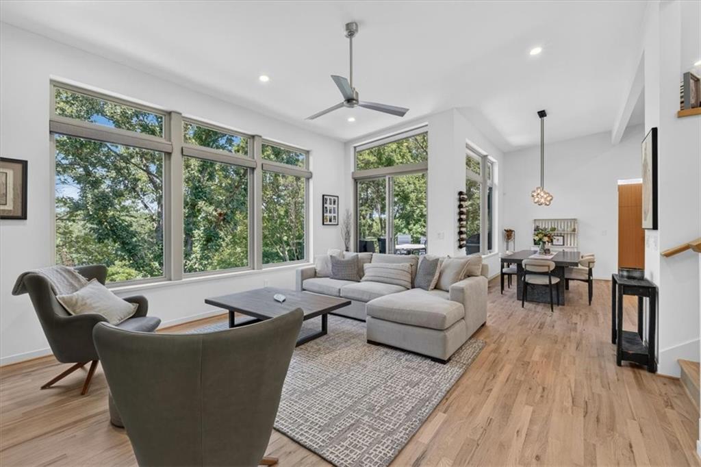10600 Chateau Lane