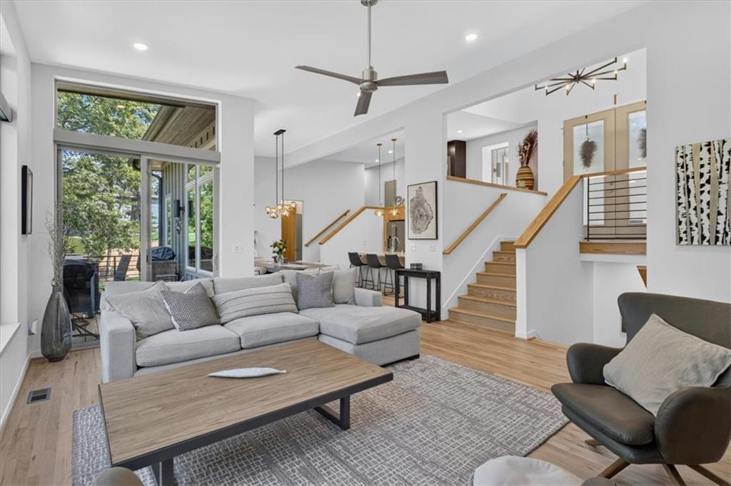 10600 Chateau Lane