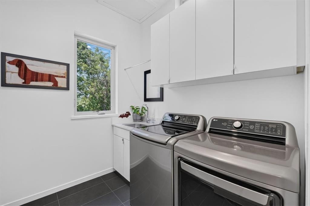 10600 Chateau Lane